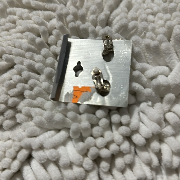 earrings - Picture 6 of 9